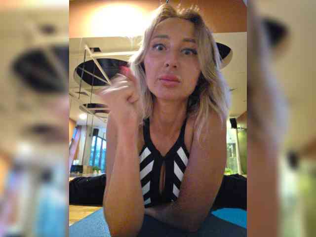 Valeriah Sex Cam Show
