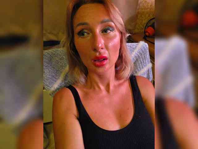 Valeriah Sex Cam Show