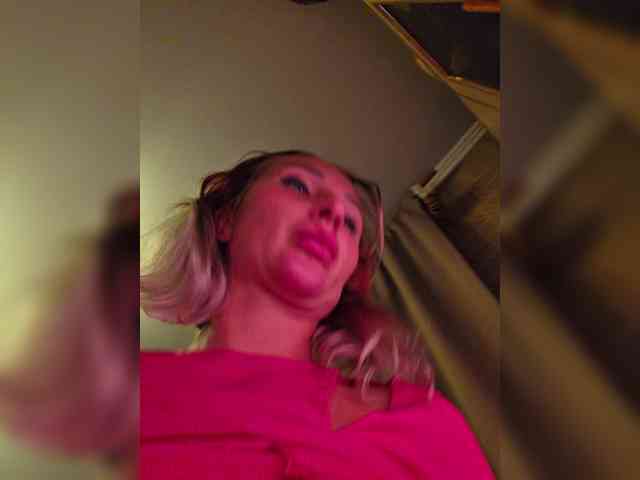 Valeriah Sex Cam Show