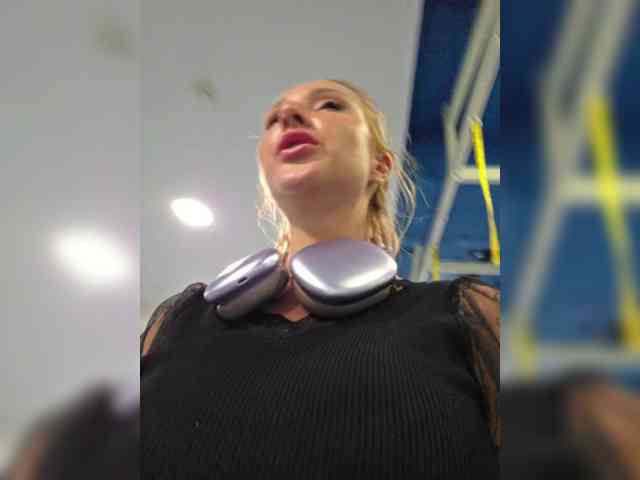 Valeriah Sex Cam Show