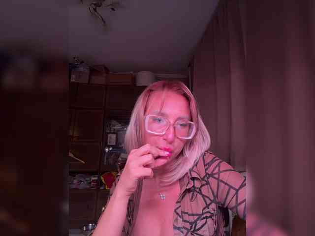 Valeriah Sex Cam Show