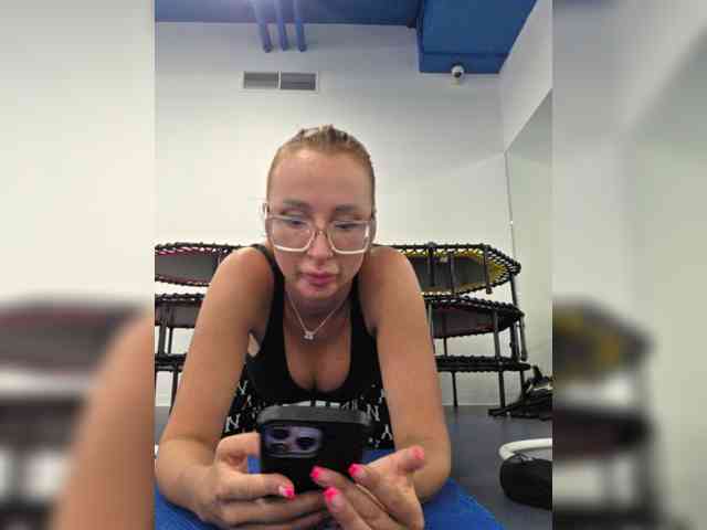 Valeriah Sex Cam Show