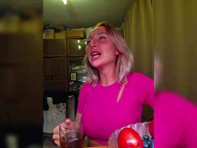 Valeriah Sex Cam Show