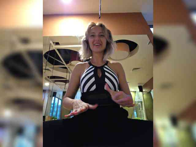 Valeriah Sex Cam Show