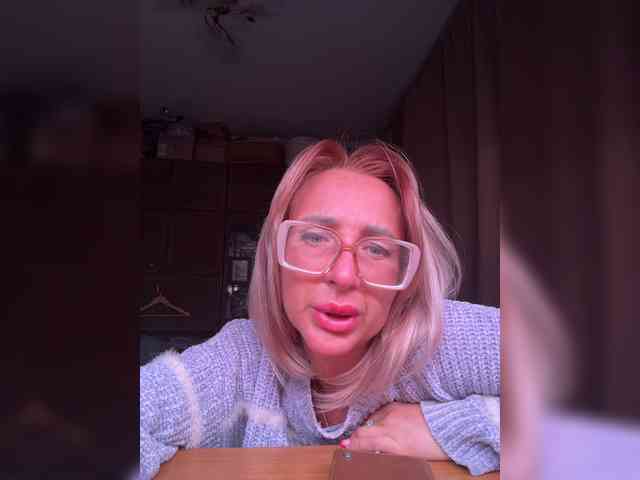 Modella: ARotikA1