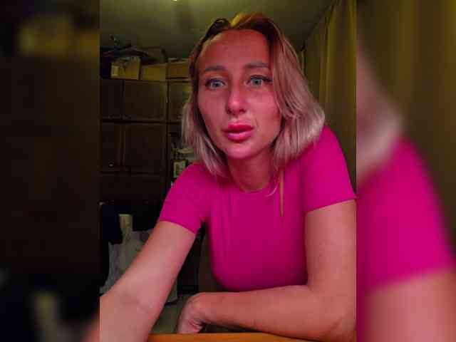 Valeriah Sex Cam Show