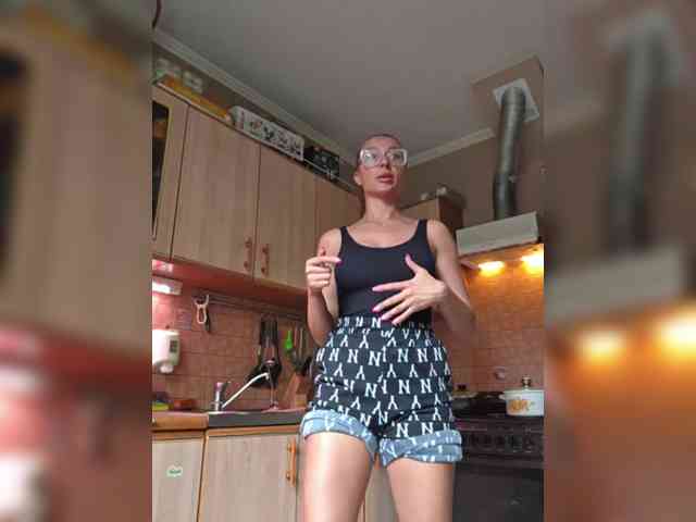 Valeriah Sex Cam Show