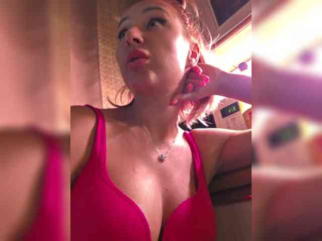 Valeriah Sex Cam Show