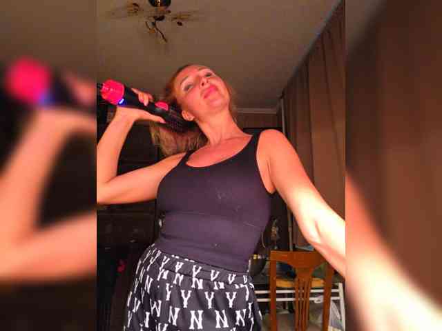 Valeriah Sex Cam Show