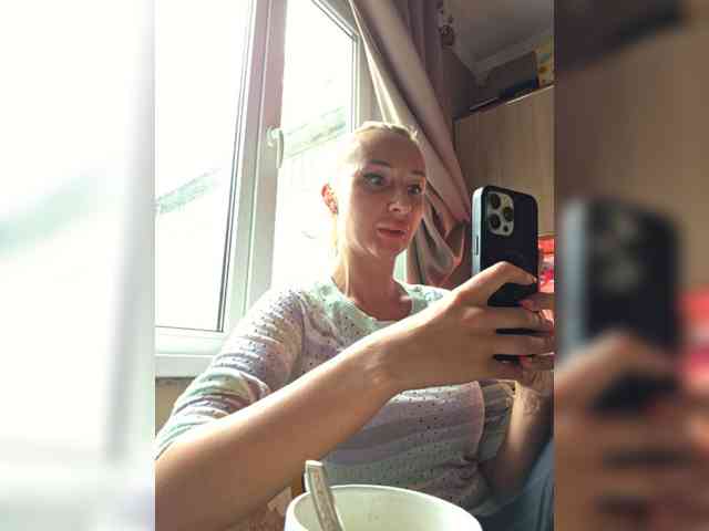 Valeriah Sex Cam Show