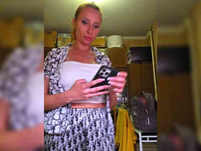 ARotikA1 webcam