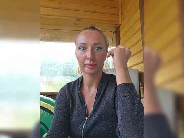 Valeriah Sex Cam Show