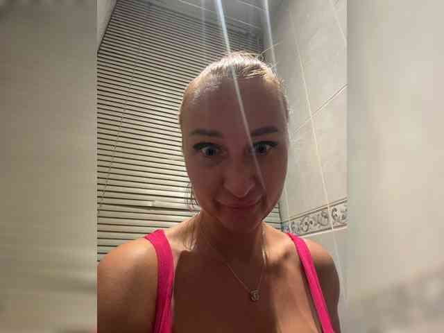 Valeriah Sex Cam Show