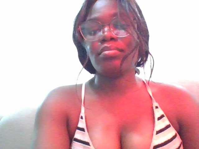 spicey live cam on BongaCams