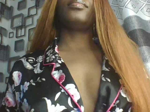 spicey's BongaCams show and profile