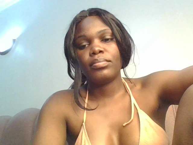 spicey live cam on BongaCams