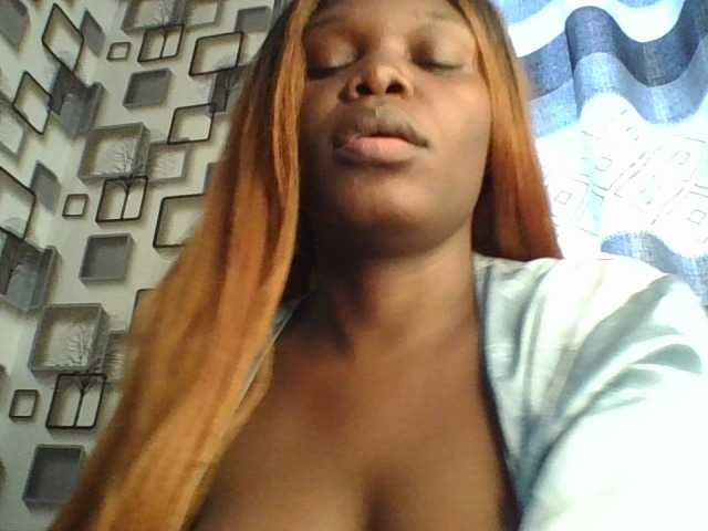 spicey's BongaCams show and profile