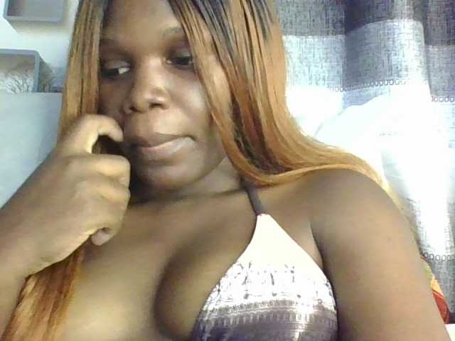 spicey's BongaCams show and profile