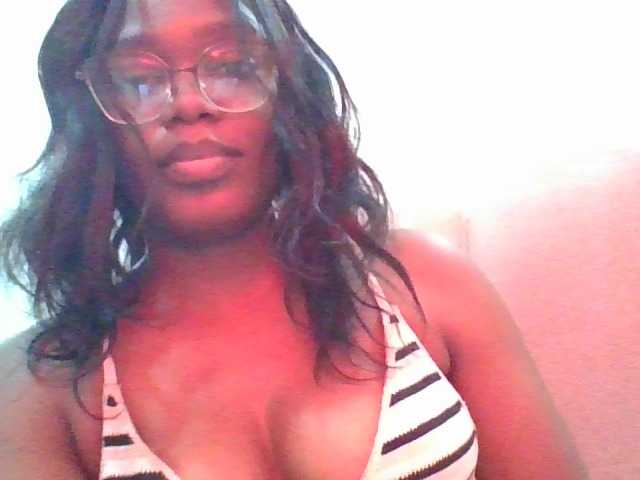 spicey live cam on BongaCams