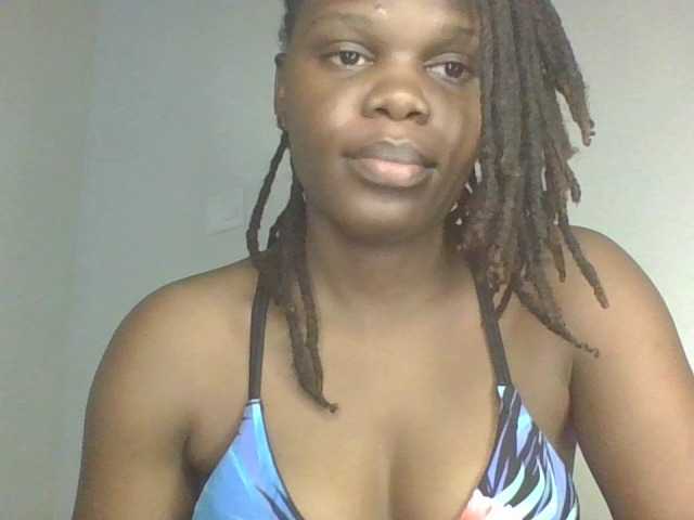 spicey live cam on BongaCams