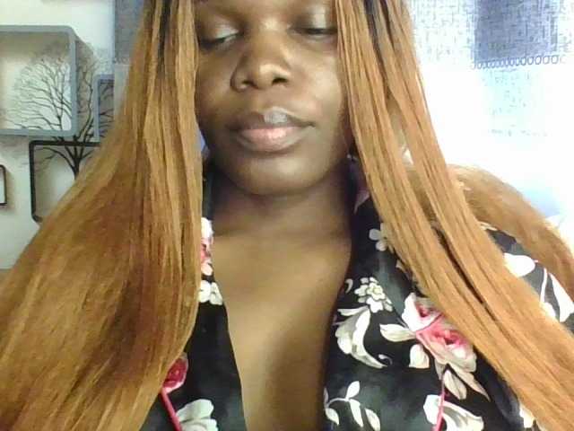 spicey's BongaCams show and profile