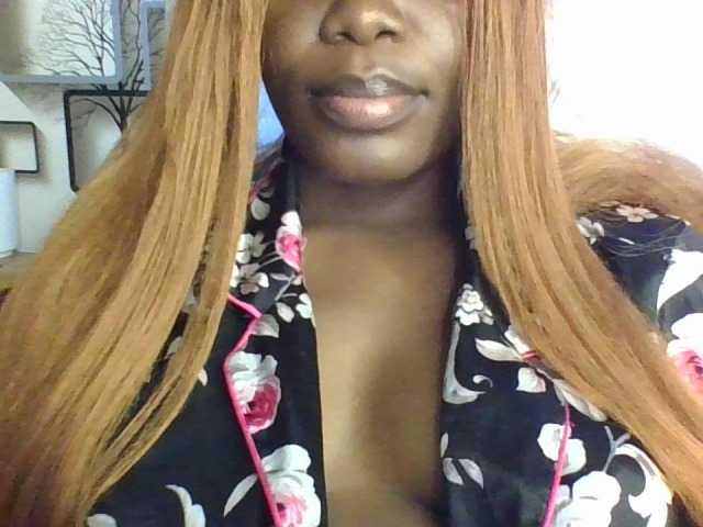 spicey's BongaCams show and profile