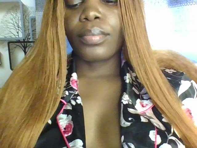 spicey's BongaCams show and profile