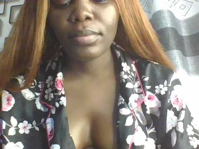 spicey's BongaCams show and profile