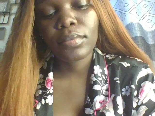 spicey's BongaCams show and profile