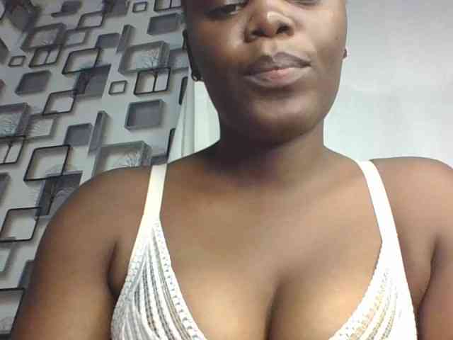 spicey Live Webcam on BongaCams