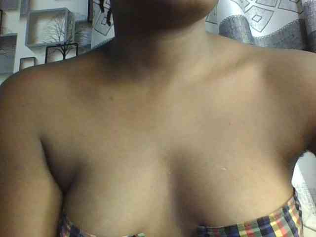 Nautica1girl webcam