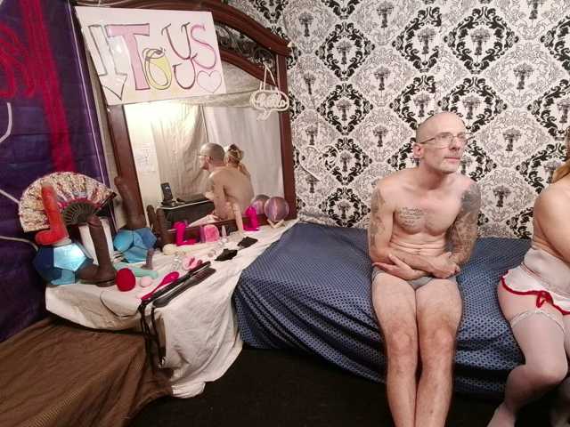 CandysReaperCouple420 live cam preview