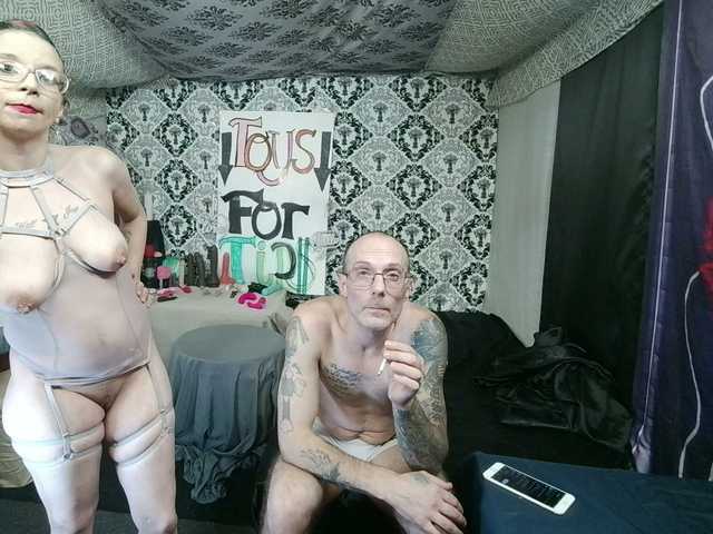 CandysReaperCouple420 live cam preview