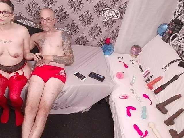 CandysReaperCouple420 live cam on BongaCams