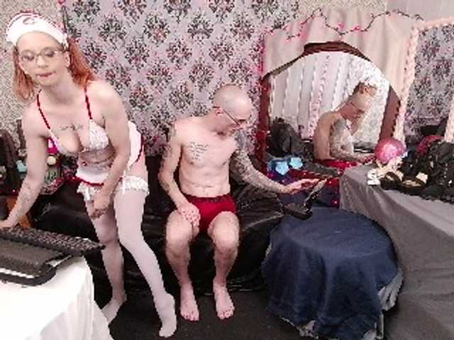 CandysReaperCouple420 Live Cam on BongaCams