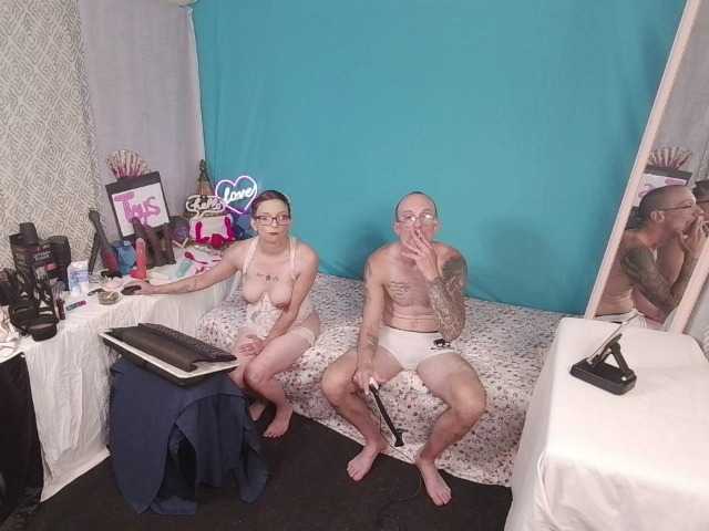 CandysReaperCouple420 live cam on BongaCams