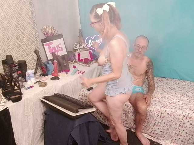 CandysReaperCouple420 live webcam show