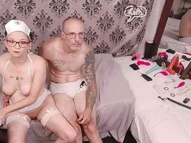 CandysReaperCouple420 webcam