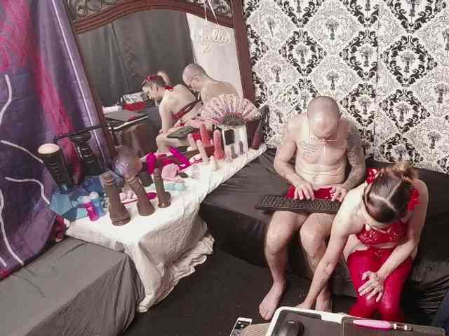 CandysReaperCouple420 webcam