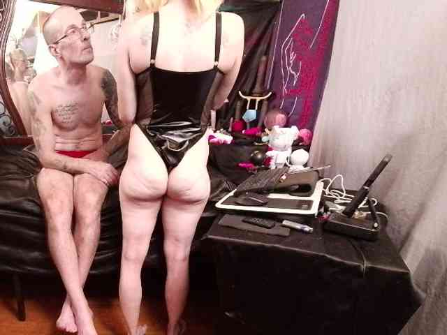 CandysReaperCouple420 webcam