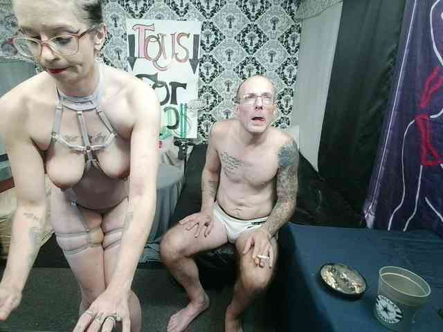 CandysReaperCouple420 webcam