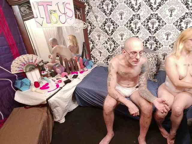 CandysReaperCouple420 webcam