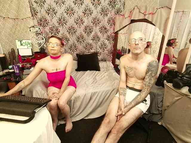 CandysReaperCouple420 webcam