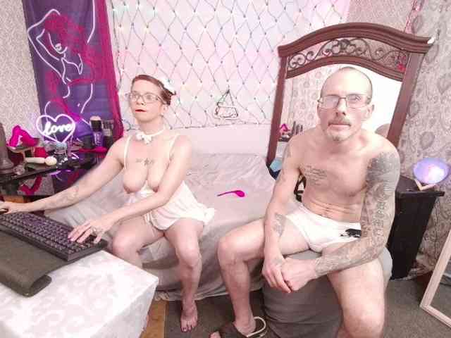 CandysReaperCouple420 webcam