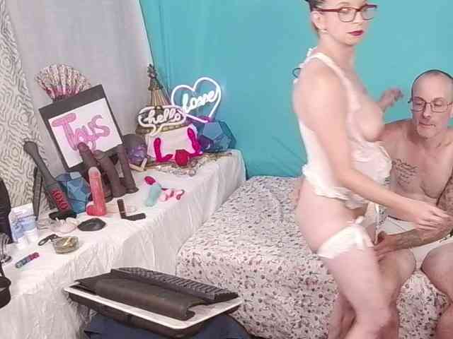 CandysReaperCouple420 webcam