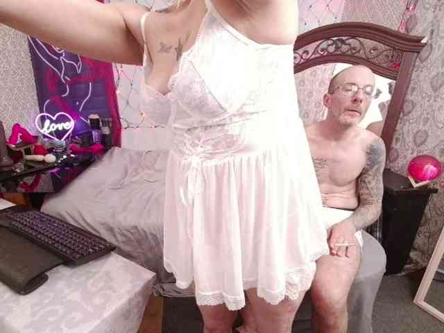 CandysReaperCouple420 webcam