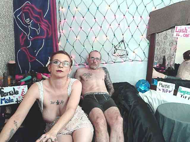 CandysReaperCouple420 webcam