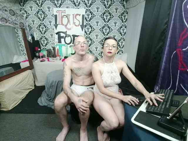 CandysReaperCouple420 webcam