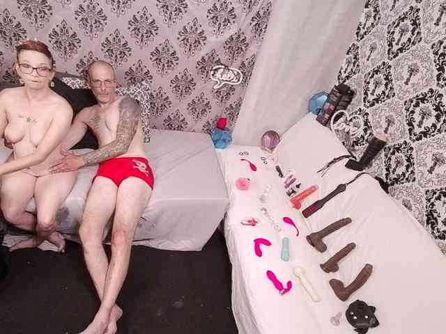 CandysReaperCouple420 webcam
