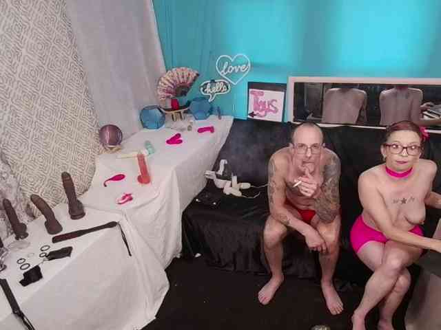 CandysReaperCouple420 webcam